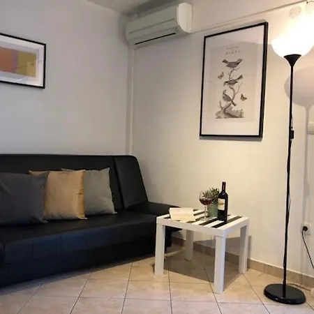 Pama Luko 100m From Beach, Tennis Court & Gym, Free Parking