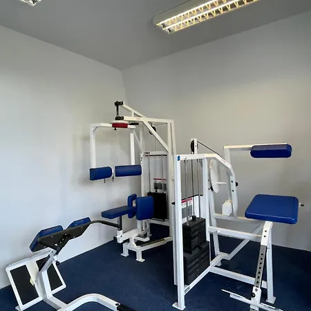 Appartamento Pama Luko 100m From Beach, Tennis Court & Gym, Free Parking *