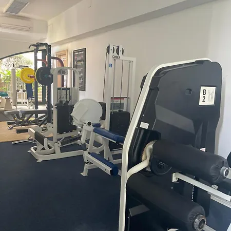 Pama Luko 100m From Beach, Tennis Court & Gym, Free Parking Appartamento *